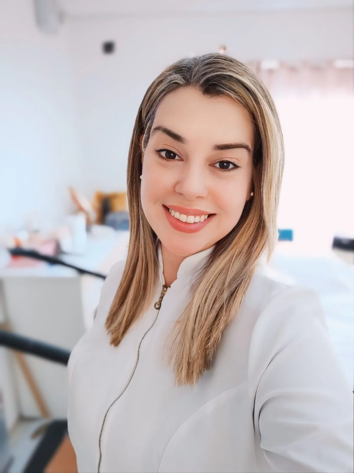 Suellen Silva, fisioterapeuta e profissional de estética em Bauru
